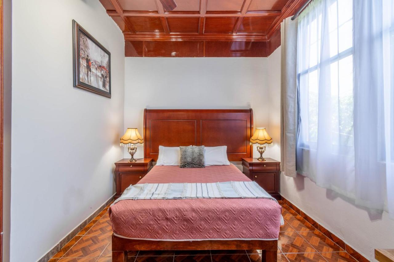 Hosteria Casa Marquez 莱昂 外观 照片