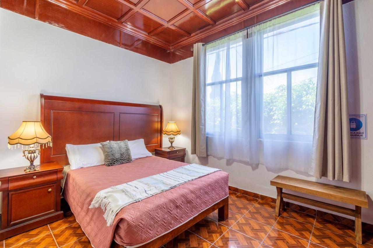 Hosteria Casa Marquez 莱昂 外观 照片