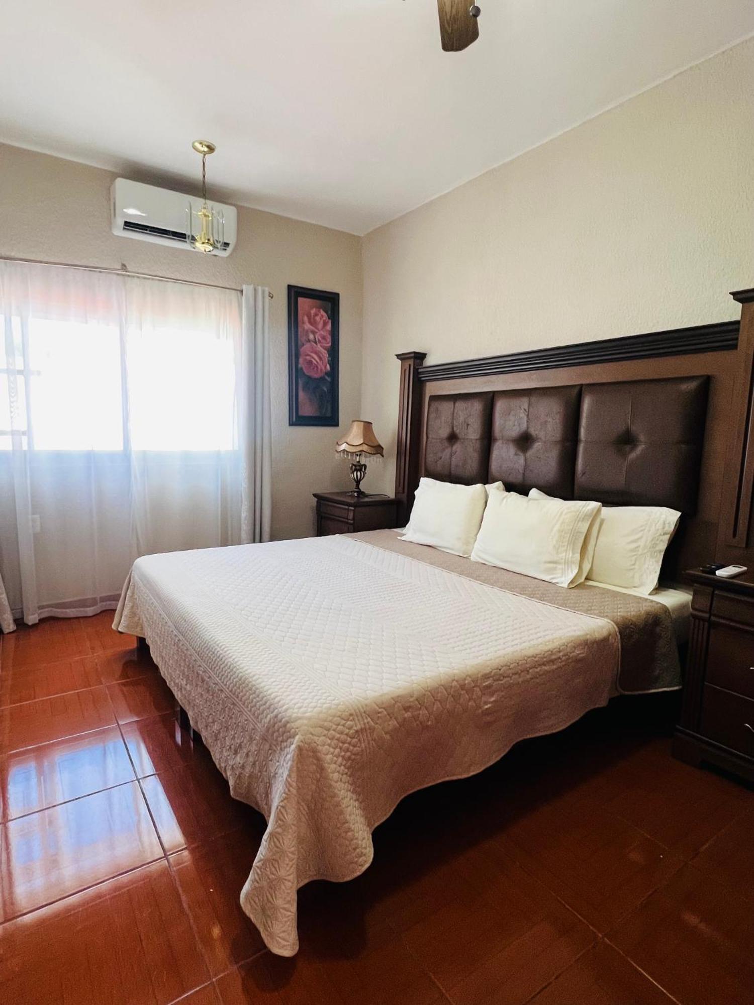 Hosteria Casa Marquez 莱昂 外观 照片