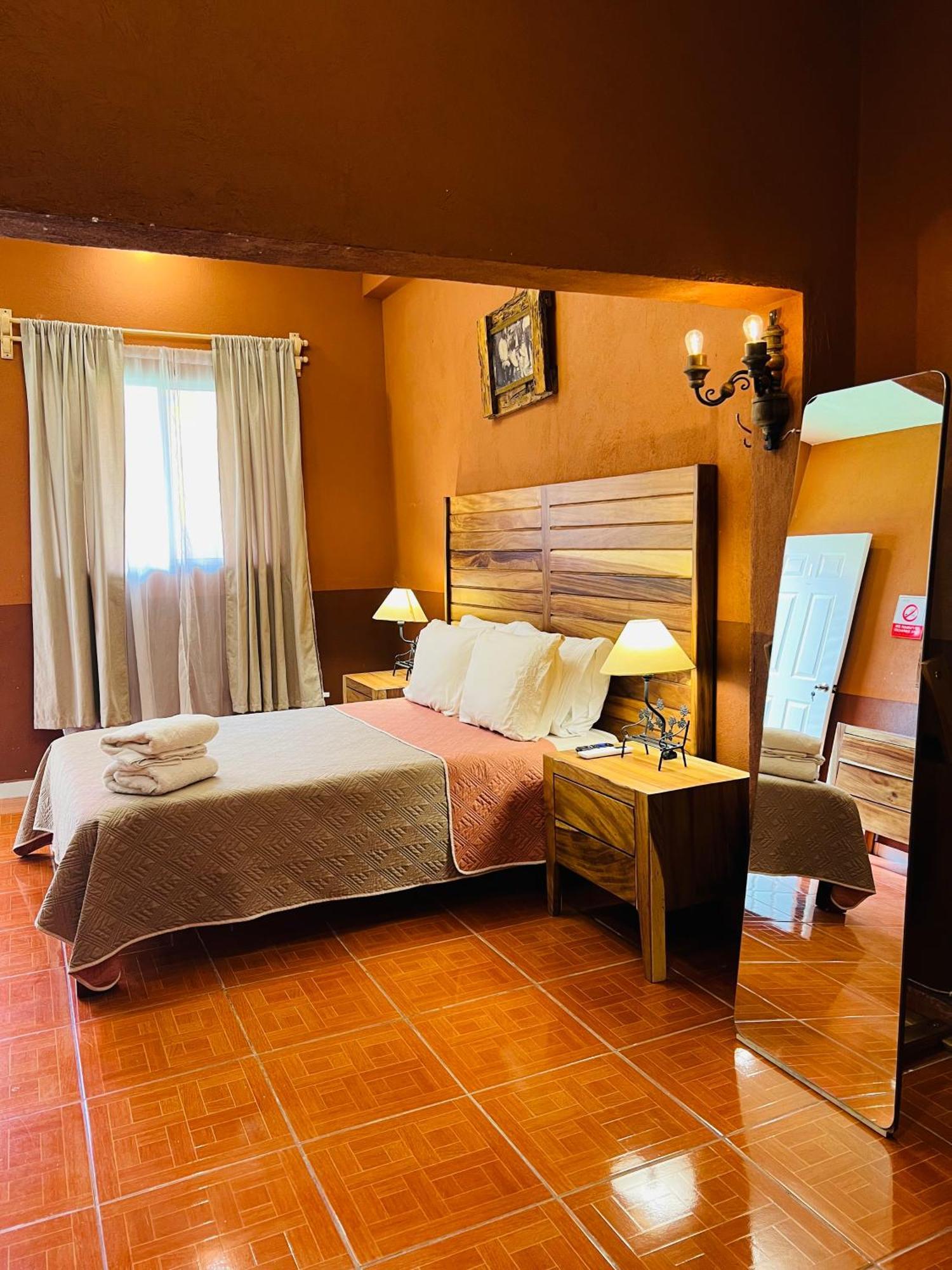 Hosteria Casa Marquez 莱昂 外观 照片